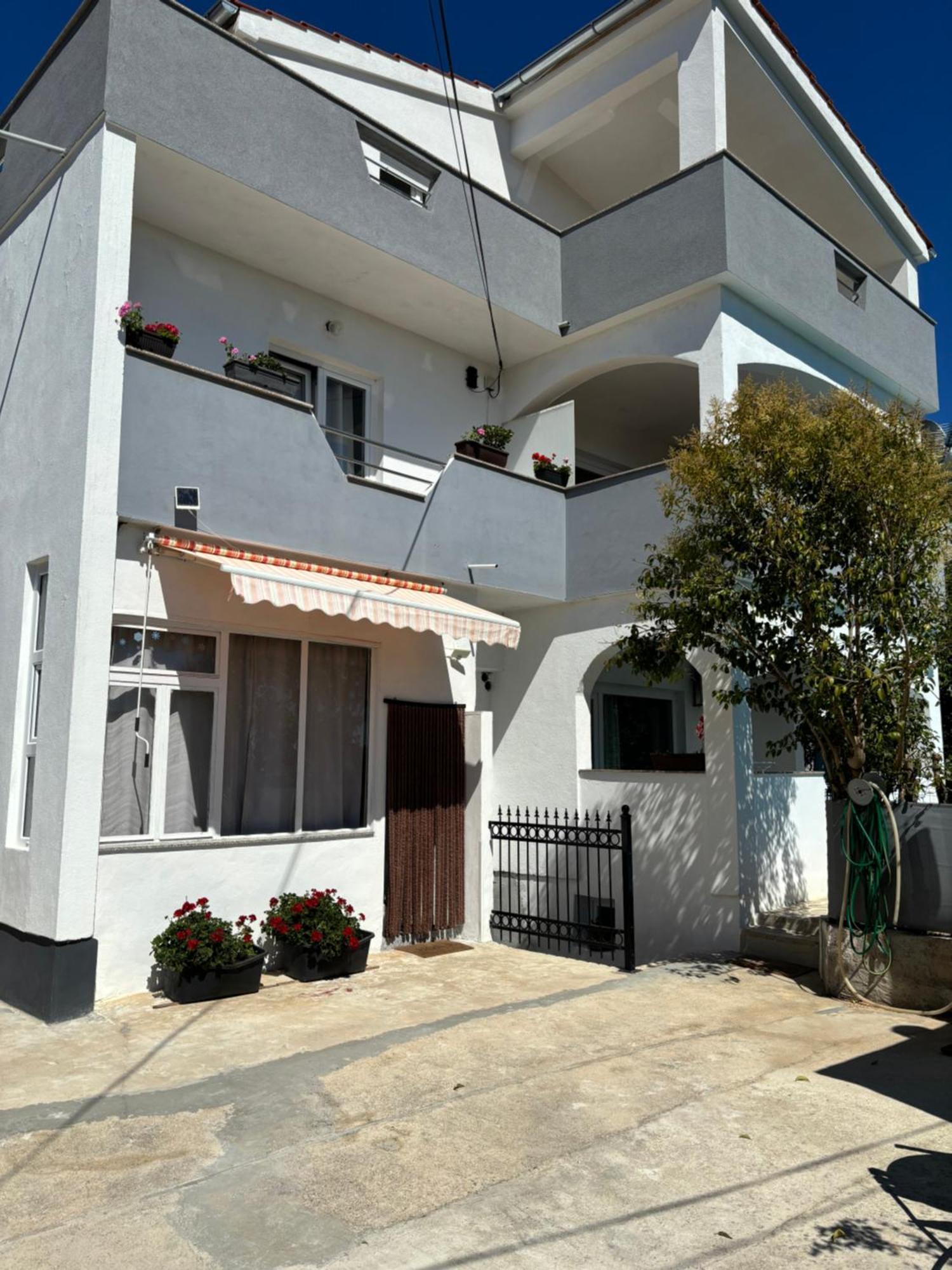 Apartments N&M Sukošan Kültér fotó