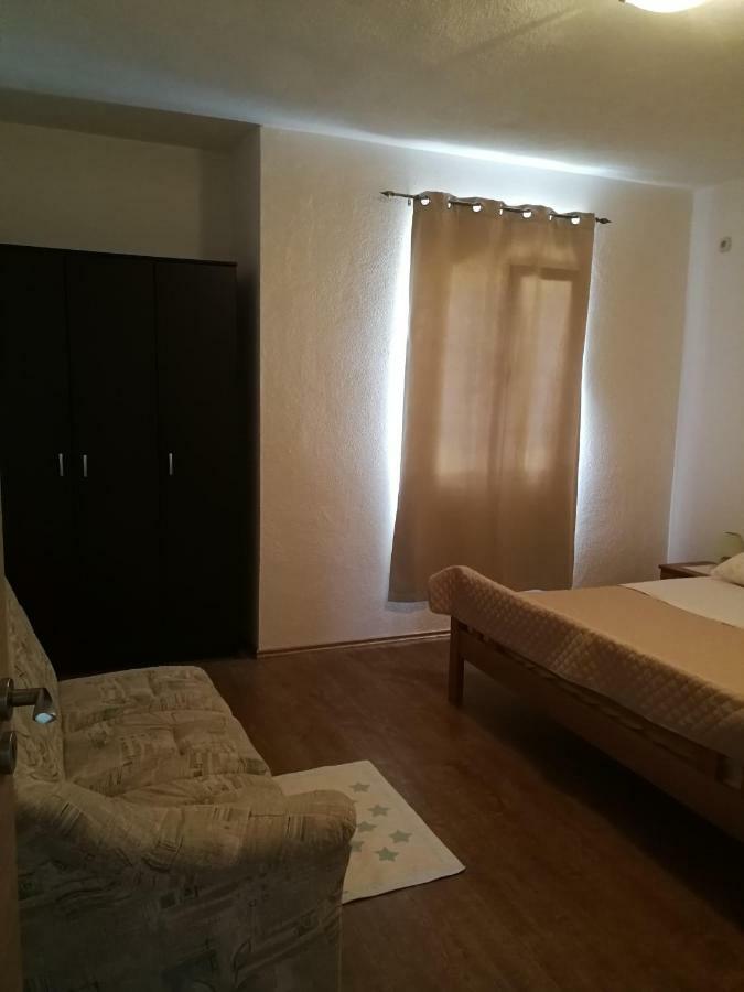 Apartments N&M Sukošan Kültér fotó