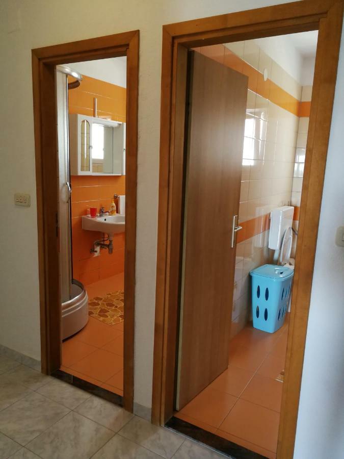Apartments N&M Sukošan Kültér fotó