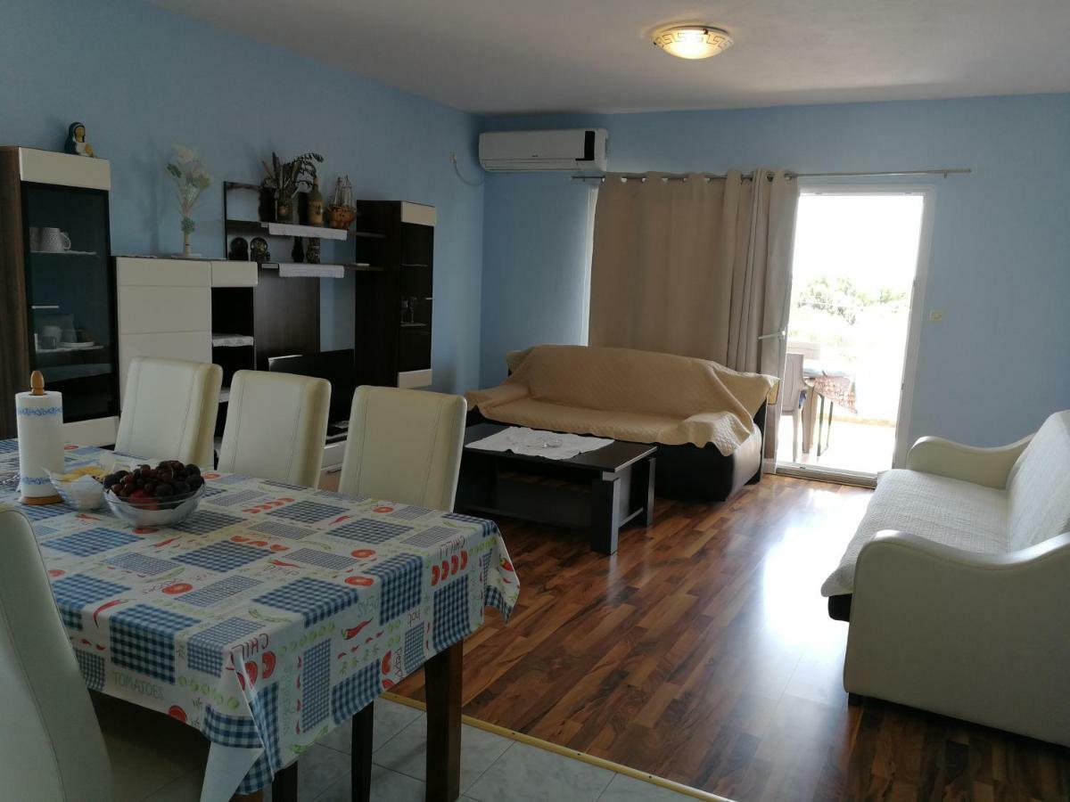 Apartments N&M Sukošan Kültér fotó